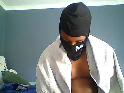 TitularAdaption online show from 12/04/25, 08:01