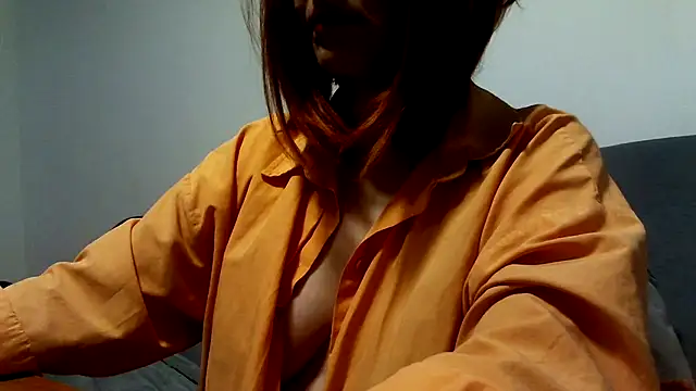 Snapshot of MashaYeah777 chatting on 12/19/24, 01:18 MashaYeah777 online show from 12/19/24, 01:18