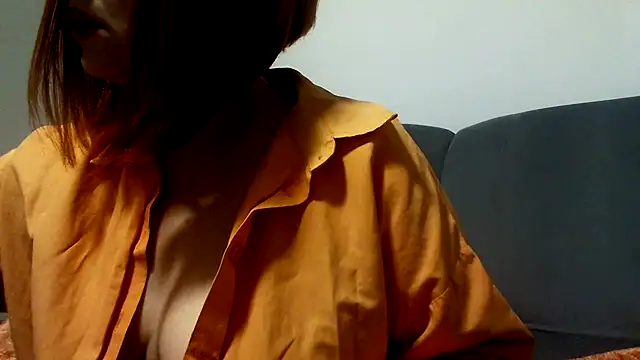 Snapshot of MashaYeah777 chatting on 01/03/25, 03:22 MashaYeah777 online show from 01/03/25, 03:22