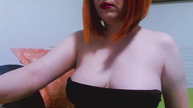 Snapshot of MashaYeah777 chatting on 09/19/25, 10:16 MashaYeah777 online show from 09/19/25, 10:16