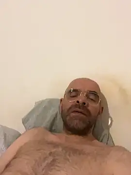 slim1976006 online show from 04/29/26, 11:11