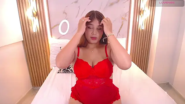 Anthonela love  online show from 04/23/26, 07:16