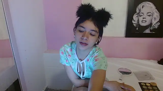 Sweetcristin online show from 04/27/26, 12:30