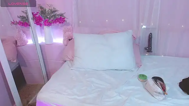 Sweetcristin online show from 07/27/26, 02:18