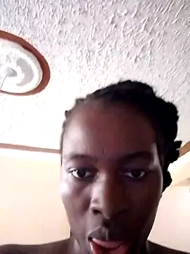 Snapshot of _cutemelania chatting on 01/31/25, 12:18 cutemelania online show from 01/31/25, 12:18