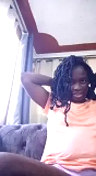 Snapshot of _cutemelania chatting on 02/02/25, 02:34 cutemelania online show from 02/02/25, 02:34