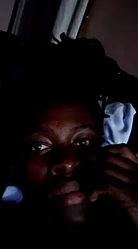 Snapshot of _cutemelania chatting on 02/14/25, 09:10 cutemelania online show from 02/14/25, 09:10