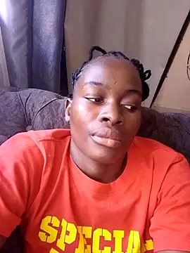 Snapshot of _cutemelania chatting on 02/17/25, 12:16 cutemelania online show from 02/17/25, 12:16