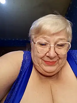 Snapshot of Lena_Gaby chatting on 03/05/25, 08:32 Lena Gaby online show from 03/05/25, 08:32