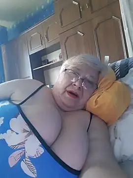 Snapshot of Lena_Gaby chatting on 03/23/25, 08:26 Lena Gaby online show from 03/23/25, 08:26