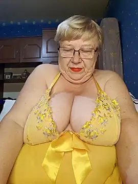 Snapshot of Lena_Gaby chatting on 09/21/25, 03:41 Lena Gaby online show from 09/21/25, 03:41