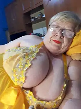 Snapshot of Lena_Gaby chatting on 10/05/25, 07:34 Lena Gaby online show from 10/05/25, 07:34