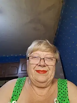 Snapshot of Lena_Gaby chatting on 10/07/25, 07:00 Lena Gaby online show from 10/07/25, 07:00