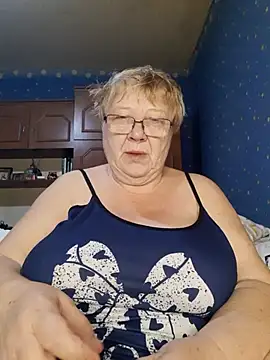 Snapshot of Lena_Gaby chatting on 10/16/25, 05:08 Lena Gaby online show from 10/16/25, 05:08