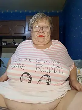 Snapshot of Lena_Gaby chatting on 10/21/25, 03:18 Lena Gaby online show from 10/21/25, 03:18