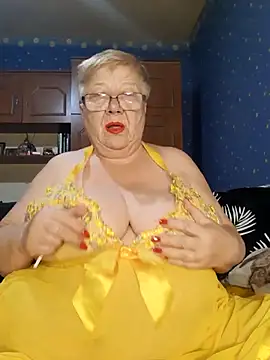 Snapshot of Lena_Gaby chatting on 10/24/25, 04:42 Lena Gaby online show from 10/24/25, 04:42