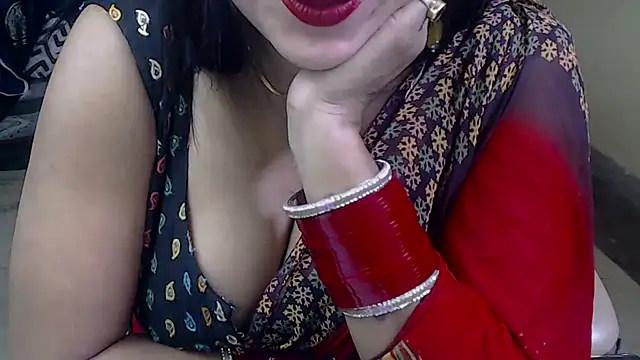 Snapshot of Naiaa-mylove chatting on 01/18/25, 10:39 Naiaa-mylove online show from 01/18/25, 10:39