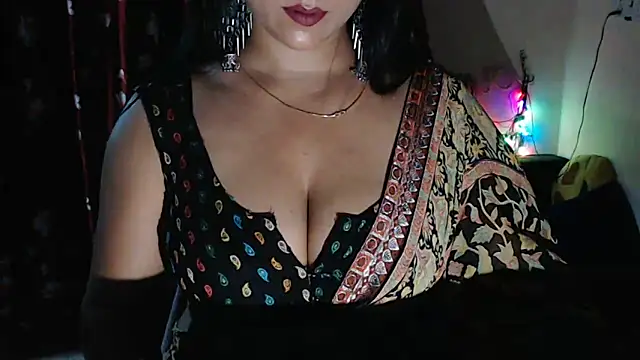 Naiaa-mylove online show from 04/16/26, 06:58