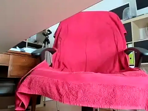 leccaleccafiga online show from 02/25/25, 08:19