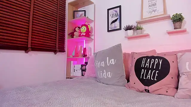 Nata Villalobos online show from 03/27/26, 03:12