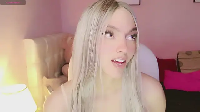 EvaEvangeline online show from 10/07/25, 02:20