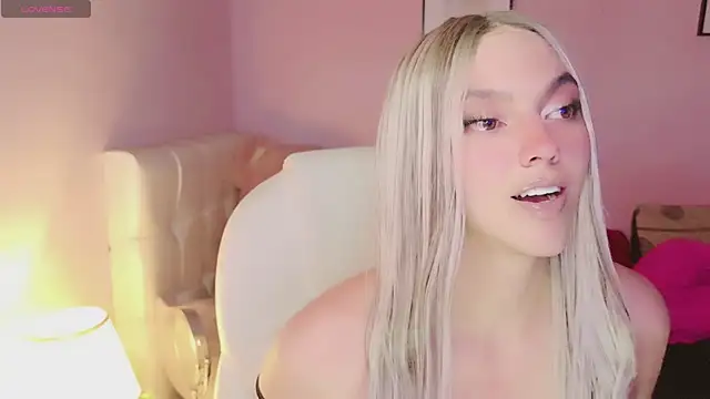 EvaEvangeline online show from 10/11/25, 05:50