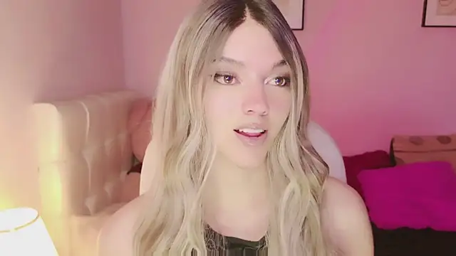 EvaEvangeline online show from 12/14/25, 01:05