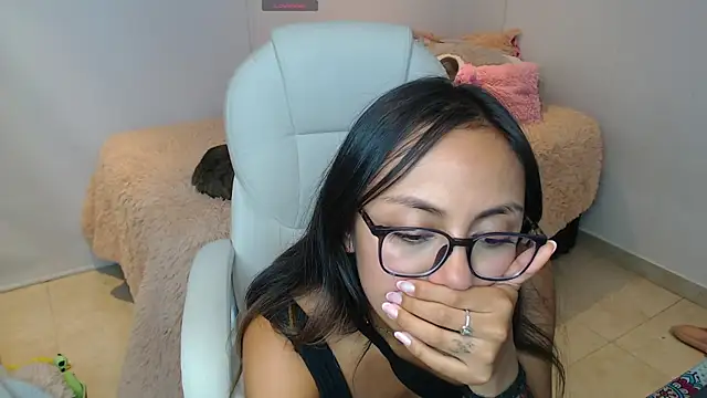 Gabi morales online show from 12/06/24, 04:14