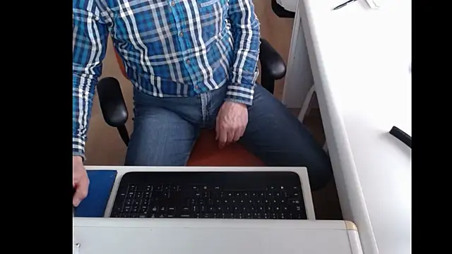 dutchpornking online show from 02/25/25, 07:52