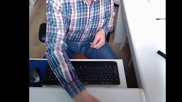 dutchpornking online show from 02/25/25, 02:33