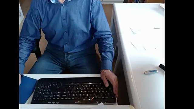 dutchpornking online show from 09/18/25, 06:48