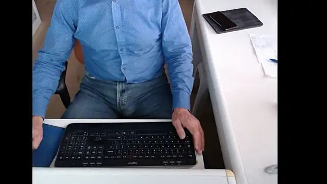 dutchpornking online show from 09/25/25, 06:39