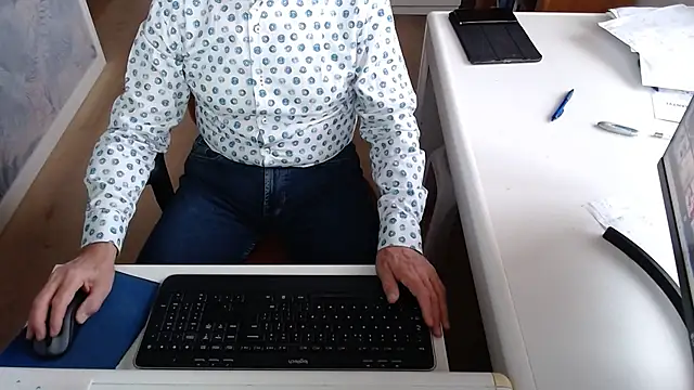 dutchpornking online show from 10/10/25, 06:45