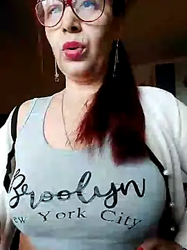 Chriss Tinaa online show from 01/04/25, 08:39