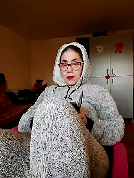 Chriss Tinaa online show from 02/11/25, 06:19