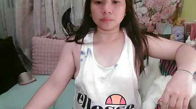 Snapshot of OhmyPinay chatting on 12/09/24, 01:51 OhmyPinay online show from 12/09/24, 01:51