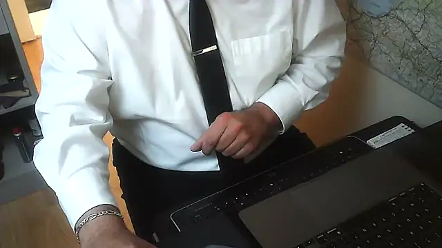 Snapshot of DUDURA@xh chatting on 12/04/24, 01:09 DUDURAxh online show from 12/04/24, 01:09