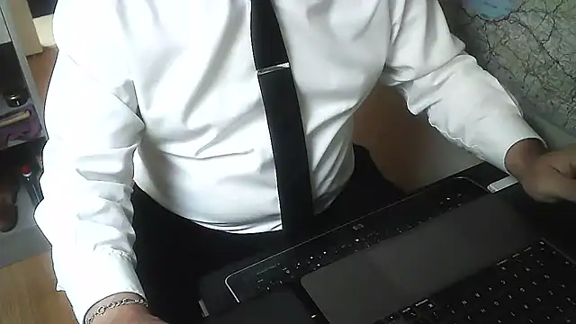Snapshot of DUDURA@xh chatting on 01/07/25, 02:19 DUDURAxh online show from 01/07/25, 02:19