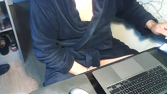 DUDURAxh online show from 11/28/25, 07:22