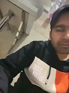 luciferdxm5 online show from 01/11/26, 08:19