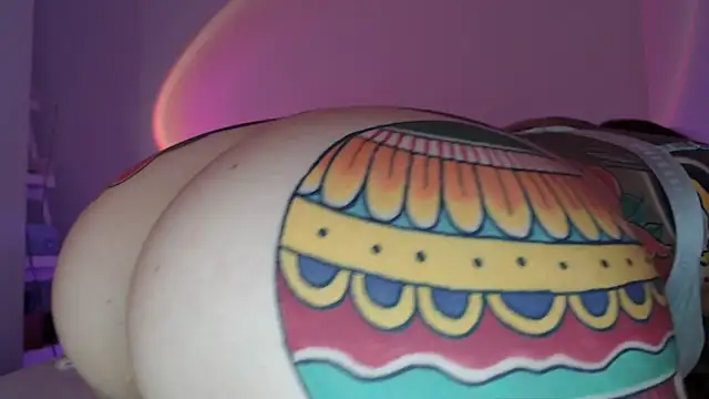 Snapshot of Sophia_Sapphire chatting on 12/20/24, 05:08 Sophia Sapphire online show from 12/20/24, 05:08