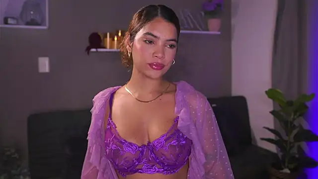 Snapshot of HannahEvanss chatting on 10/01/25, 08:26 HannahEvanss online show from 10/01/25, 08:26