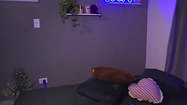 Snapshot of HannahEvanss chatting on 10/03/25, 06:16 HannahEvanss online show from 10/03/25, 06:16