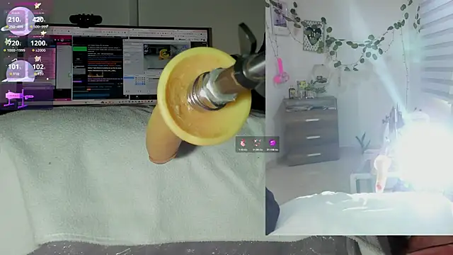 sofi velez online show from 12/22/25, 04:59