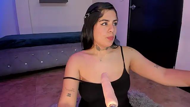 Catalinaa martinez online show from 02/11/25, 10:28