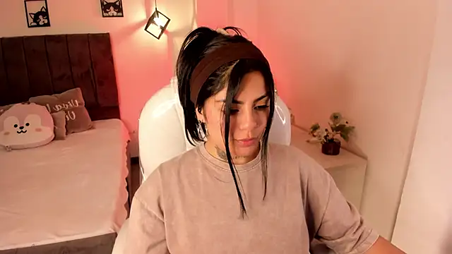 Catalinaa martinez online show from 10/01/25, 03:12