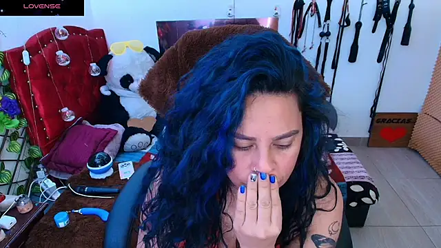 Snapshot of elektra_32 chatting on 02/04/25, 04:48 elektra 32 online show from 02/04/25, 04:48