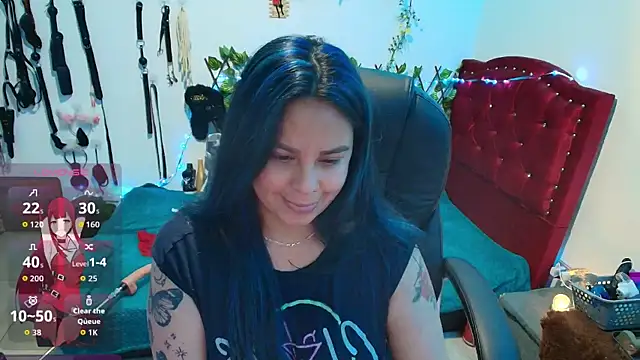 Snapshot of elektra_32 chatting on 11/11/25, 09:09 elektra 32 online show from 11/11/25, 09:09