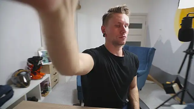 kevin-park online show from 10/06/25, 12:24