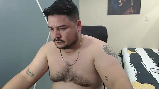 Snapshot of oso_dirty_ chatting on 01/23/25, 05:31 oso dirty online show from 01/23/25, 05:31